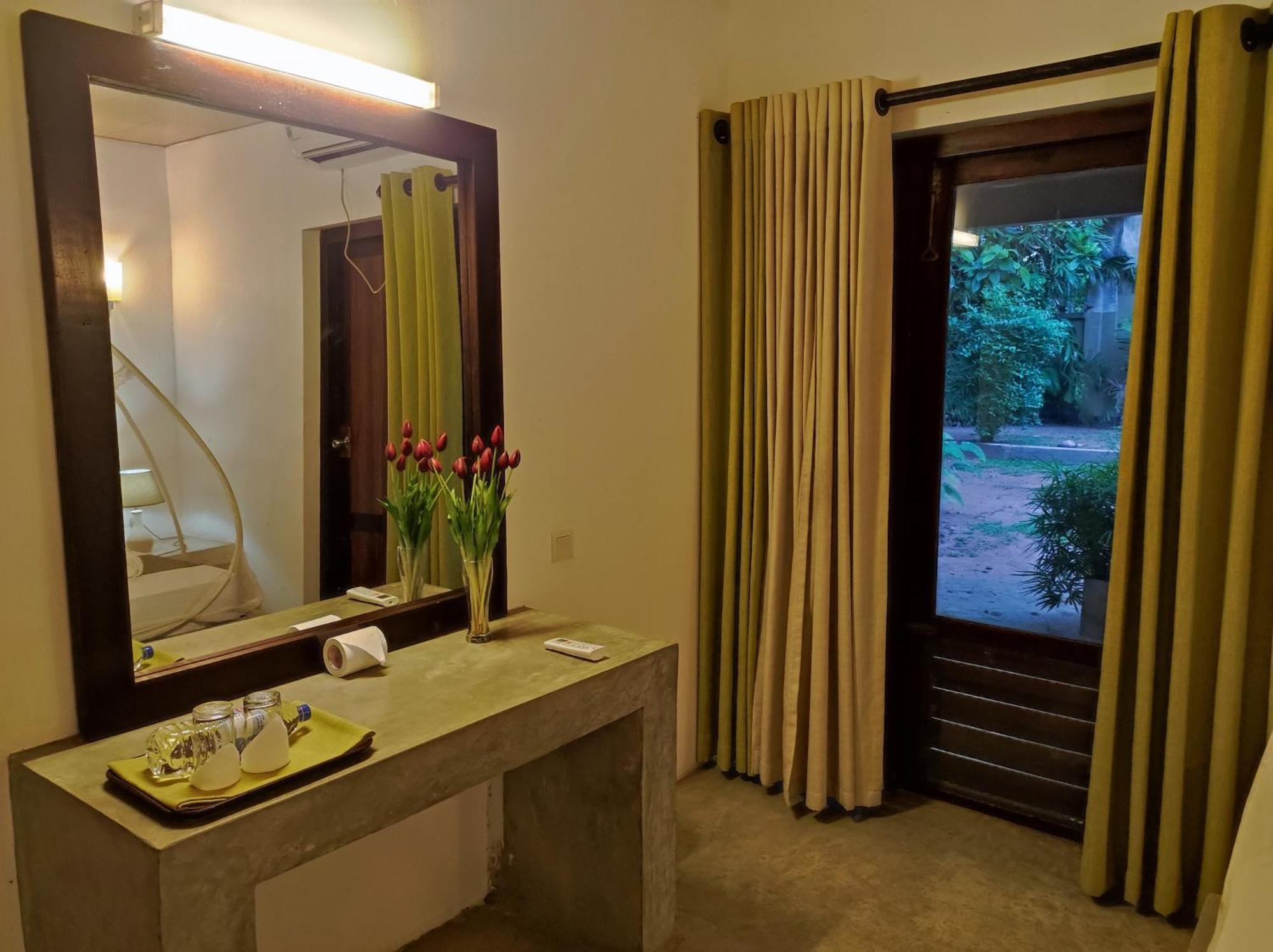 Villa Tulip Garden Anuradhapura Zimmer foto